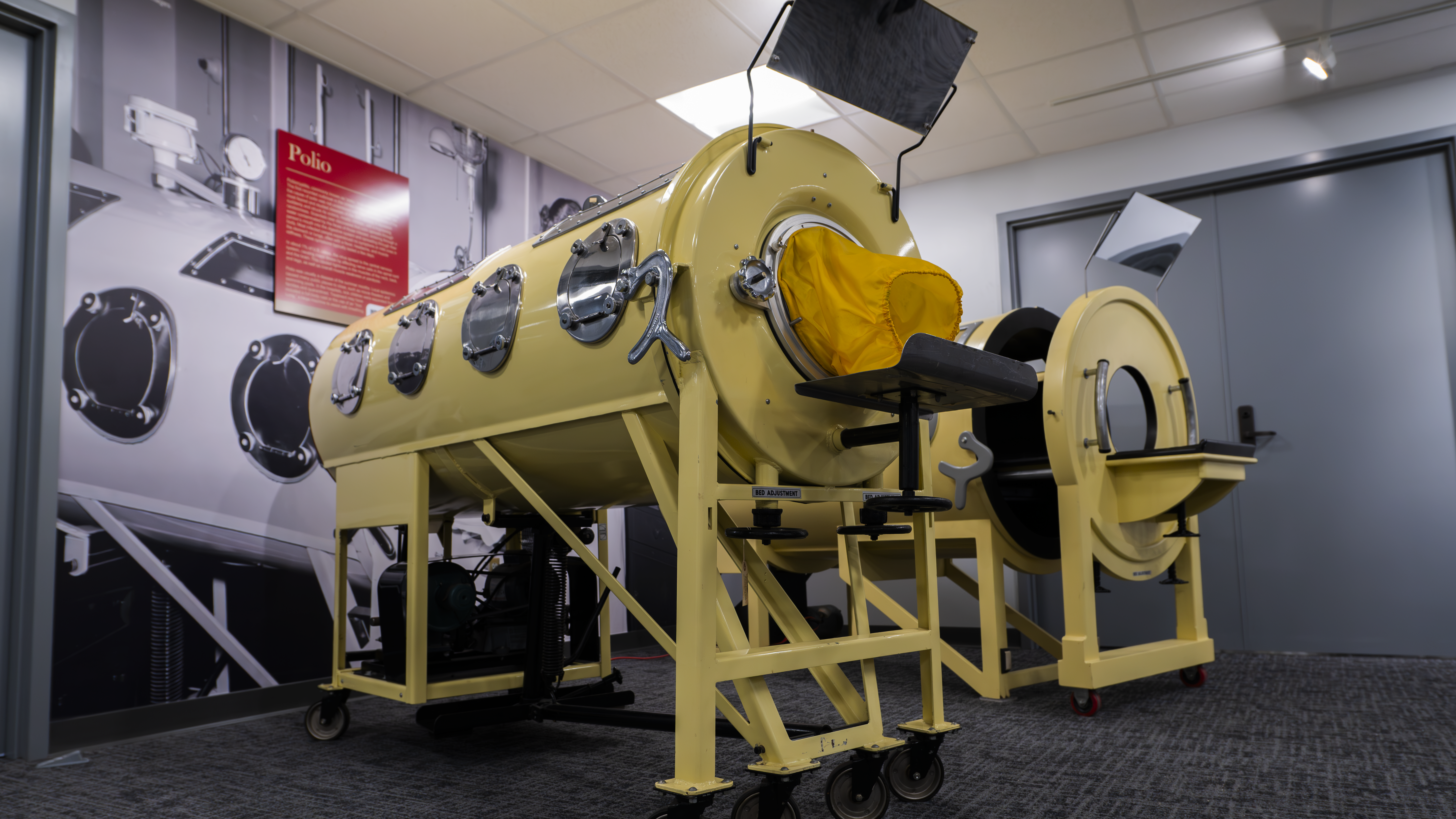color photograph of a 1952 Emerson respirator on display